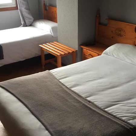 Albergue Hostal Telmo Tui Buitenkant foto