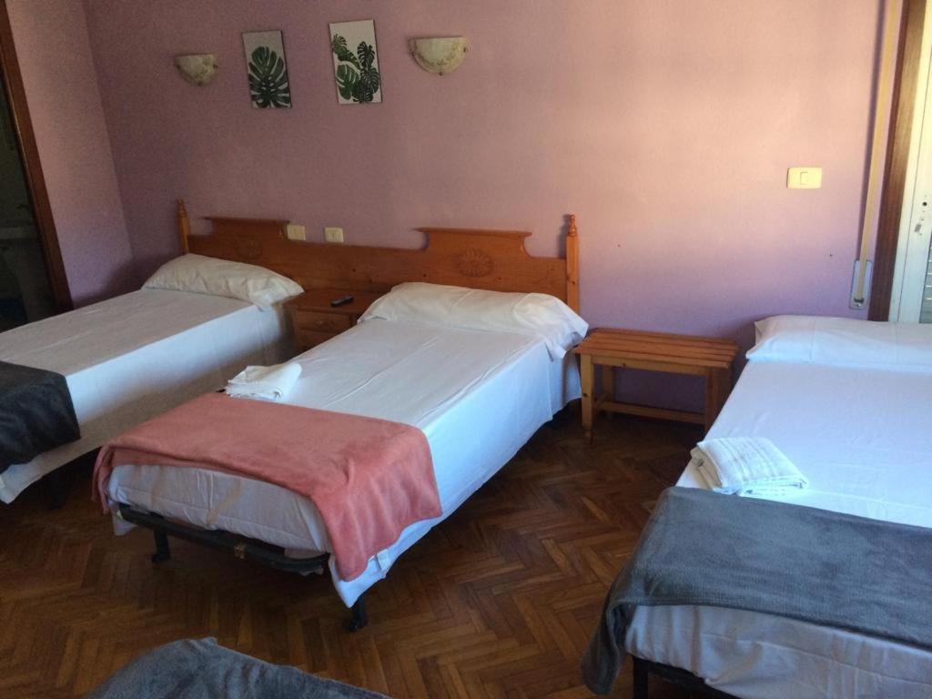 Albergue Hostal Telmo Tui Buitenkant foto