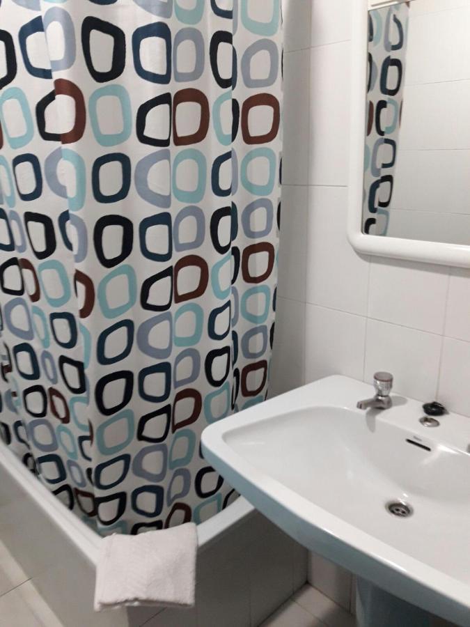 Albergue Hostal Telmo Tui Buitenkant foto